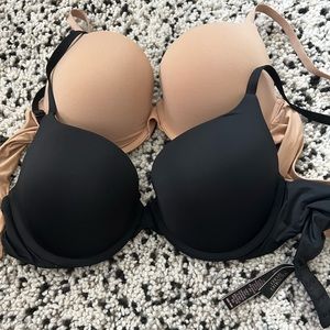 Victoria’s Secret Very Sexy Push up Bra Set nude & black